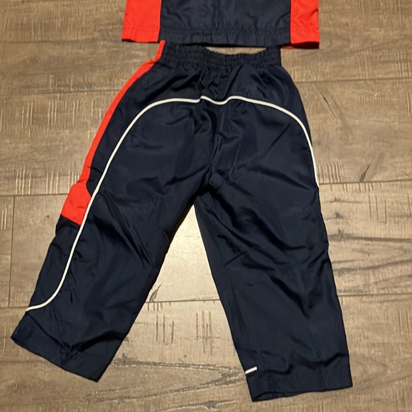 St. Louis Cardinals outfit. 24 months. - Picture 7 of 8